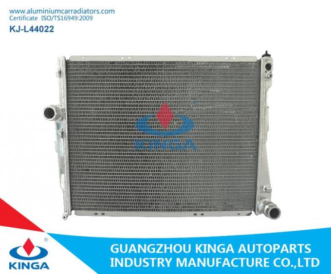 Silver Aluminium Car Radiators / BMW Auto Spare Parts For 316 / 318i'98-02