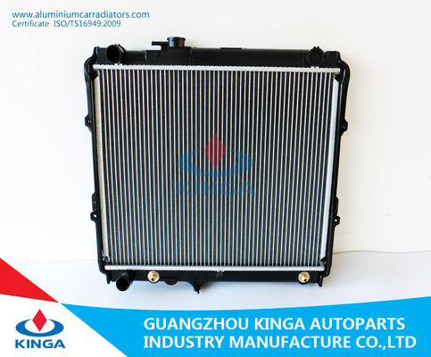 China PA 16/32/36 Classic Car Radiators For HILUX2.4’88-97 AT supplier