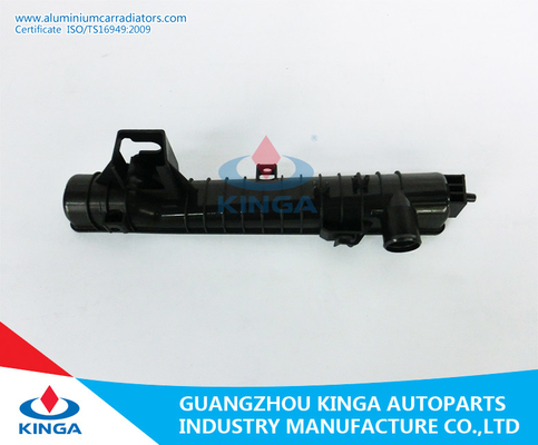 China DODEG RAM 3.7/4.7L '02-08 MT Radiator Plastic Tank Replacement  OEM 52028829AE supplier