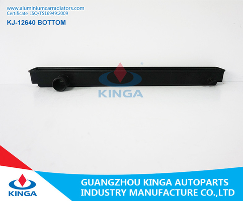 China Water Cooled PA66 Radiator End Tank Replacement For Toyota Hilux Ppickup PN85'86-93 MT supplier