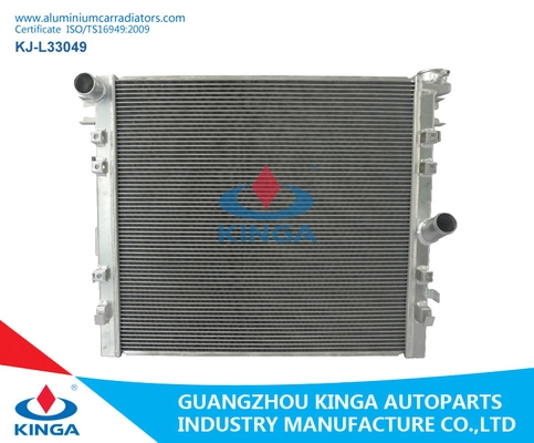 China Jeep Auto Spare Parts / Aluminium Water Cooling Radiator For Classic Car 560*505*48mm supplier