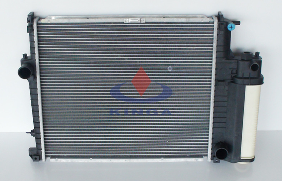China 1988 E34 MT BMW 520i / 525i Radiator Replacement OEM 1469177 / 1719306 / 1728769 / 1737360 supplier