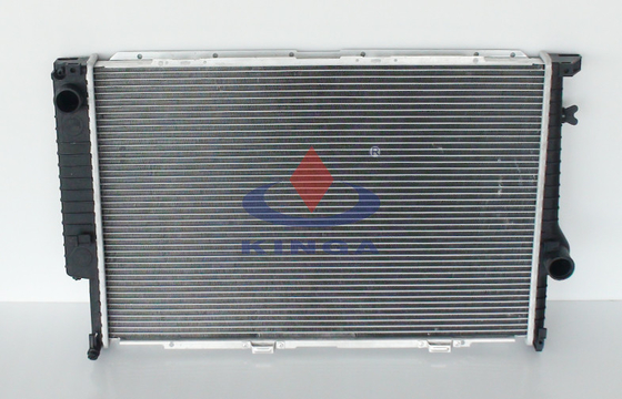 China High Performance 1986 1995 bmw 540 radiator MT OEM 1702453 / 2242138 / 2243445 supplier