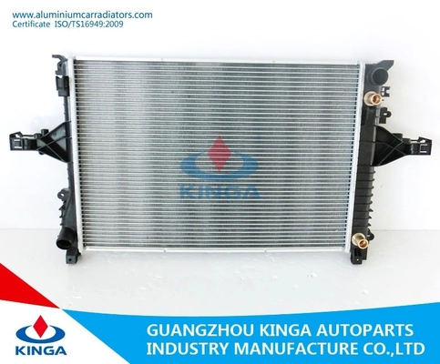 China PA32 / 36 AT  Aluminium Car Radiators for  VOLVO XC90 ' 02 - T6 / V8 supplier