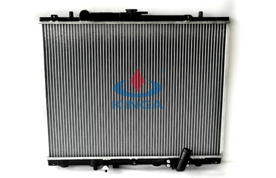 China MONTERO SPORT 97 - 04 Mitsubishi Radiator Engine Cooling OEM MR258668 / MR258669 supplier