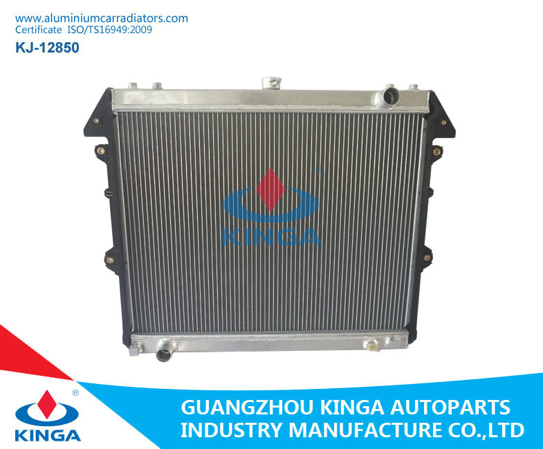Professional Aluminium Car Radiators Silver Color 16400OC180/OC200/OC220