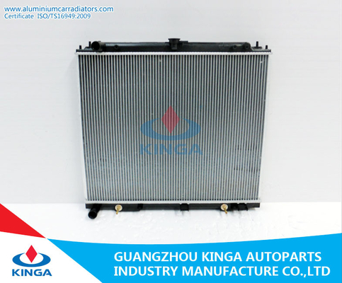 China AT Radiator Plastic Tank Size 47 / 57 x 713 mm Navara D40 4CYL Diesel 2005 supplier