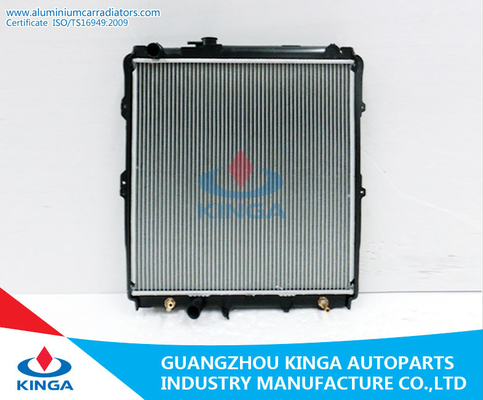 China Auto Radiator HILUX KZN165R 99 - AT PA 22mm / 32mm / 36mm supplier