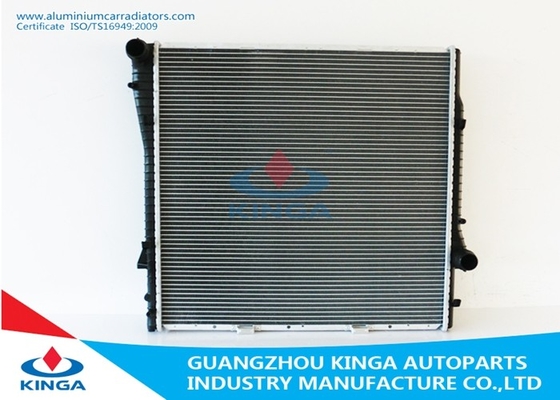 China 1439104 Auto Parts Radiators For BMW X5 E53 2000 - 03 MT Plastic Tank supplier