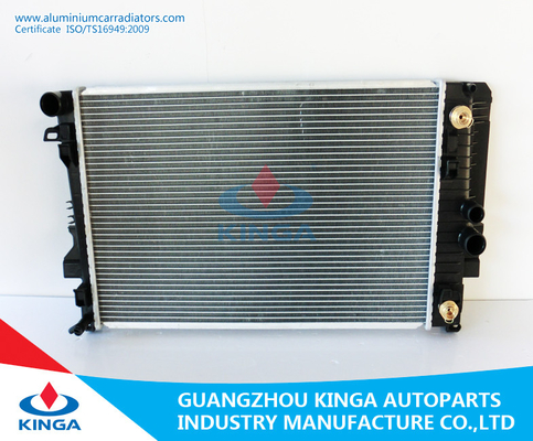 China Engine Replacement Radiators Benz Vito Viano W639 ' 03- 639 501 0701 / 639 501 1201 AT Radiator Aluminum supplier