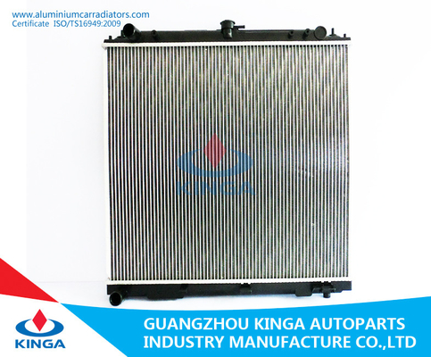 China XTCRRA/FRONTIER 4CYL 02-04 MT Car Cooling Radiator OEM 21410-EA005 supplier