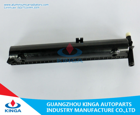 China Benz W124/230E'84-93 AT Plastic Tank Radiator Repair 124 500 2803 / 9003 supplier