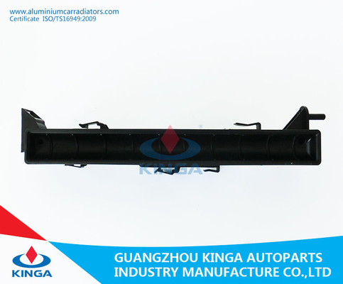 China Repair plastic radiator side tank Left Tank for RENAULT FLUENCE 2.0'08-MT supplier