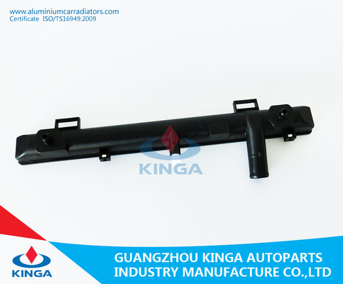 China 1.89* 22.93 Inches Engine Radiator Plastic Tank For 2005 SUZUKI SWIFT 17700-63J10 supplier