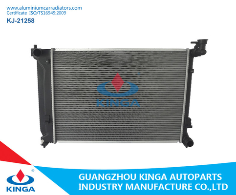 China A / C Aluminum Cooling Hyundai Radiator For Sonata OEM 25310-C2000 supplier