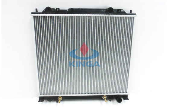 China L400 Space Gear 1994 Mitsubishi Auto Radiator With Aluminum Core Plastic Tank supplier