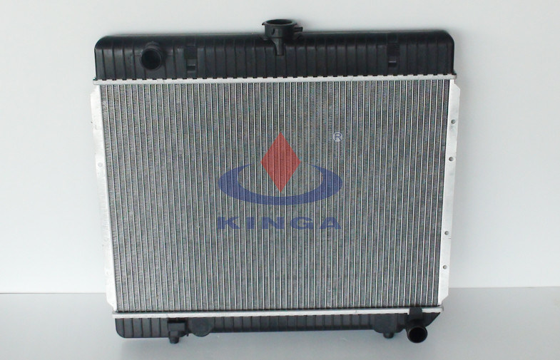 W126 Radiator Car Radiator Of W123 / W126 280S 1976 1985 MT Of BENZ OEM 123 501 3401 ...