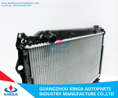 1993-1998 Toyota Radiator Land Cruiser FZJ80G OEM 16400-66040 / 16400-66050 supplier