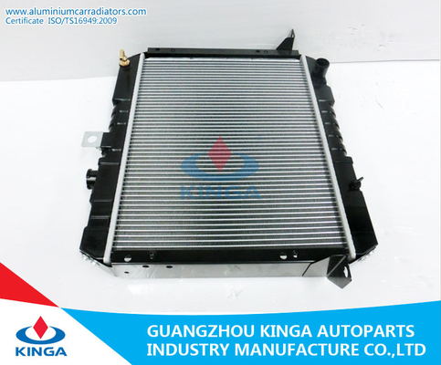 1988 - 1989 MT Toyota Radiator For HIACE 2Y / 3Y / 4Y PA 32 supplier