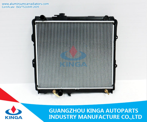 Silver Car Radiator For Toyota HILUX PICKUP AT PA 26 / 32 / 36 supplier