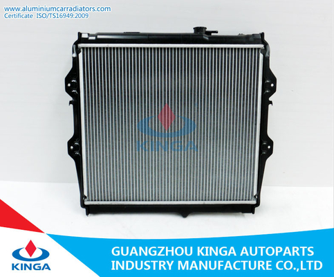 Silver Car Radiator For Toyota HILUX PICKUP AT PA 26 / 32 / 36 supplier