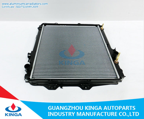 Silver Car Radiator For Toyota HILUX PICKUP AT PA 26 / 32 / 36 supplier