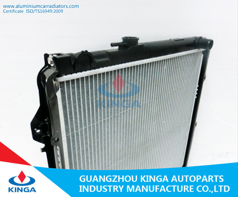 Aluminium Car Radiators HILUX PICKUP PA 26mm / 32mm / 36mm AT supplier