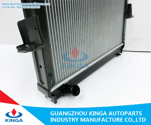 High Performance Aluminium Car Radiators For ISUZU NPR 4.8 PA26/32/36 supplier