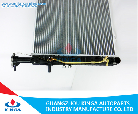 TUCSON At DPI 2786 Hyundai Radiator 25310 - 2E100 / 2E400 / 2E800 supplier