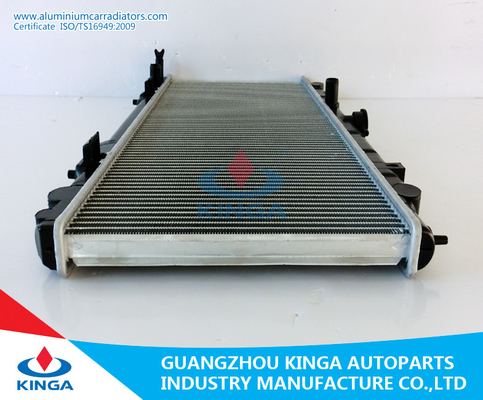 2000 Auto Nissan Radiator For Nissan Sunny N16 / B15 / QG13 Oem 21410 4M400 supplier