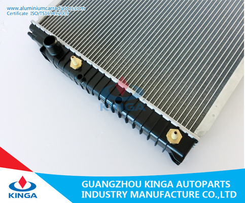 Auto Spare Part Aluminum Radiator For Volvo 940 ' 90 - 2.0I / 2.3I OEM 3547146 supplier