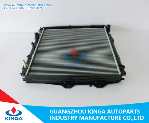 Auto Spare Parts Custom Aluminium Radiators For Toyota HILUX 2003 PA26 AT supplier