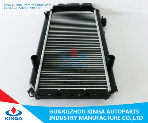 Automotive Spare Parts Suzuki Radiator Carry Manual Transmission With Plastic Tank supplier