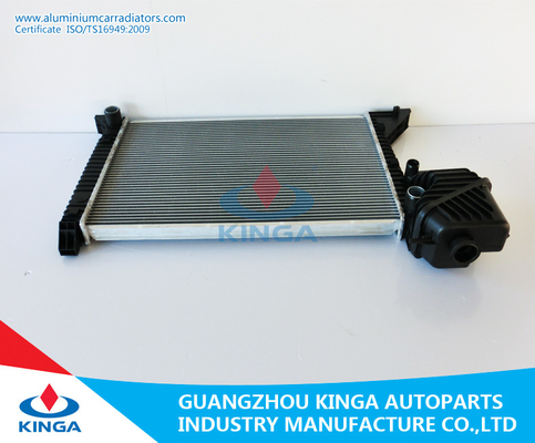 Benz Aluminum Radiators For Sprinter ' 95-03 MT OEM 9015003500 / 3600 / 3900 supplier