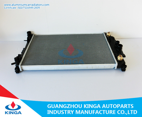 Engine Replacement Radiators Benz Vito Viano W639 ' 03- 639 501 0701 / 639 501 1201 AT Radiator Aluminum supplier