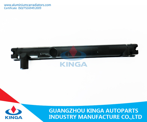 Header Radiator Plastic Tank Replacement For Totota Hilux LN147 / LN8# / 9# / 10# / 11# AT supplier