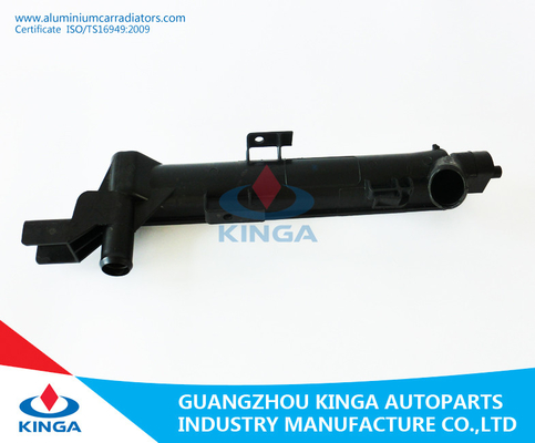 Auto Parts Right Radiator Plastic Tank For Chrysler Grand Caravan 93-95 AT supplier