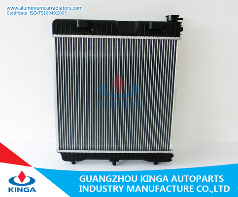 Mercedes Benz 207D / 209D / 307D Automobile Radiator Year 68 - 77 supplier
