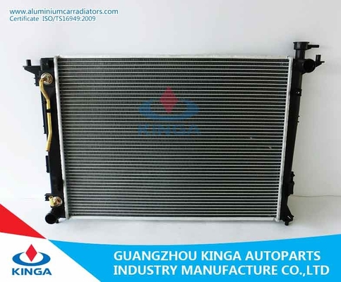 25310-2Z100 Automotive Engine Radiator For HYUNDAI IX35 2010- AT supplier