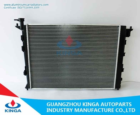 25310-2Z100 Automotive Engine Radiator For HYUNDAI IX35 2010- AT supplier