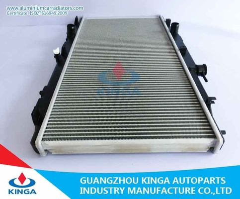 Xinlifan 520 MT PA16 / 26 Custom Car Radiators Aftermarket Aluminum Radiators supplier