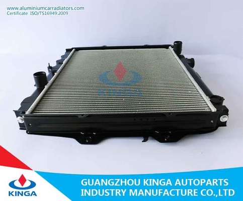 Efficient Cooling Aluminum Auto Toyota Radiator For HILUX 4X4 ' 02- MT supplier