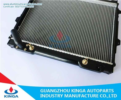 Japanese Mitsubishi Radiator PAJERO V33 '92-96 AT Performance Aluminum Radiator supplier