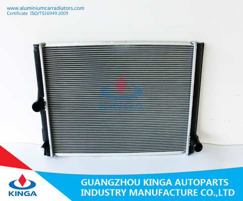 Automotive Engine Custom Aluminium Radiators TOYOTA AURIS 1.4D4D ' 07-MT supplier