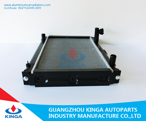 New Aluminum Auto radiator replacement for Nissan BUS MT supplier