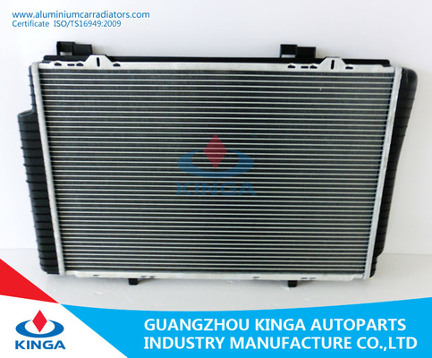 Plate Custom Auto Radiator Mercedes Benz Radiator PA 617*418*32mm supplier