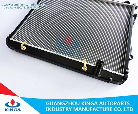 Automotive Engine Custom Aluminium Radiators Fits TOYOTA LANDCRUISER'09 UZJ200 AT supplier