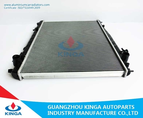 Nissan Terrano aluminum auto radiator High Performance with Tube - fin supplier