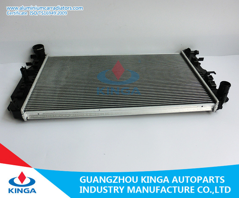 MERCEDES SPRINTER '06 Aluminium Car Radiators Custom High Performance Radiator supplier