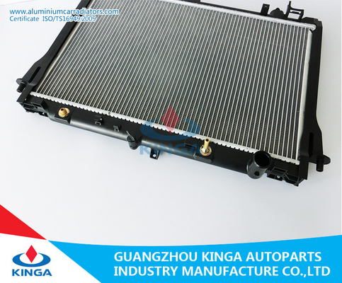 DMAX 12(2500CC) AT Aluminum Car Radiator for ISUZU Radiator Plastic Tank supplier